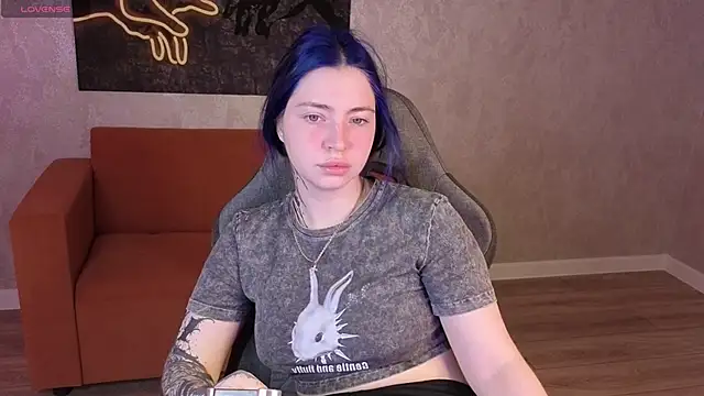 honey cherrry online show from June 14, 1:36 am