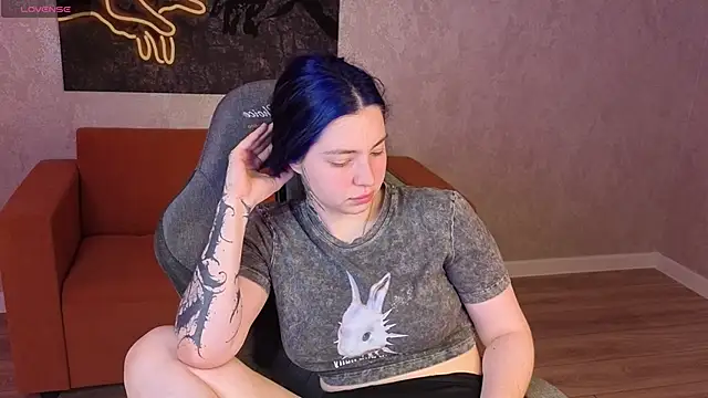 honey cherrry online show from June 14, 2:24 am