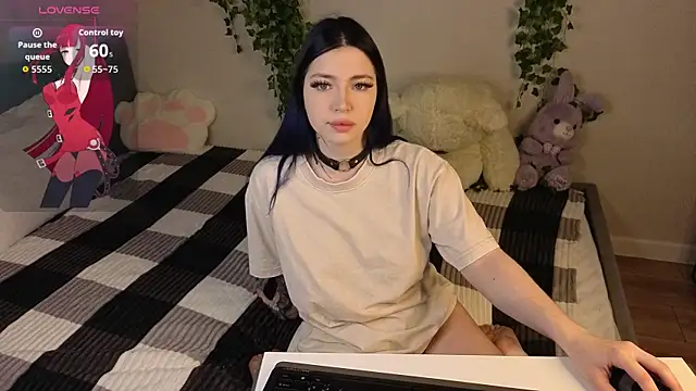 honey cherrry online show from June 21, 12:57 am