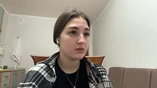 Snapshot of Annnna_ chatting on April 14, 4:02 pm Annnna online show from April 14, 4:02 pm