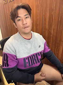 Snapshot of Titanryu chatting on June 15, 4:25 am Titanryu online show from June 15, 4:25 am