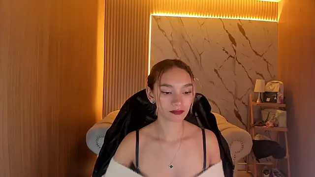 Paulin roses tf online show from May 7, 2:44 pm