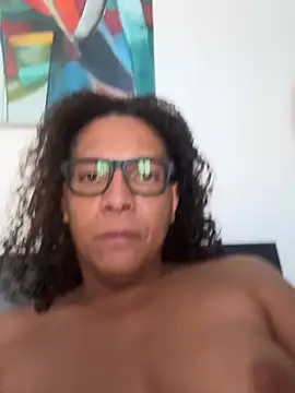 Desiderionascosto online show from June 9, 1:01 pm