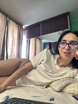 TheaMerve online show from April 24, 11:34 am