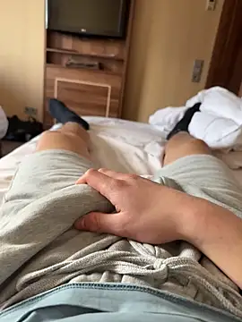 justin2787 online show from March 26, 4:23 pm