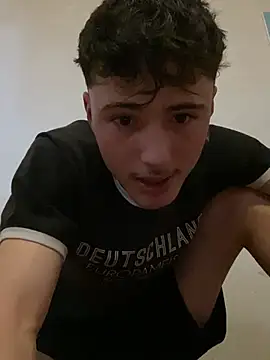 denysio69 online show from April 2, 3:20 pm