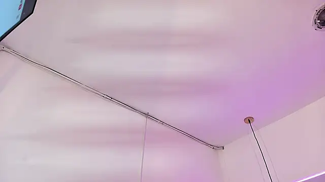 scarlett turner  online show from April 2, 1:09 pm