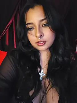 Snapshot of EvelynVex chatting on April 4, 1:26 am EvelynVex online show from April 4, 1:26 am