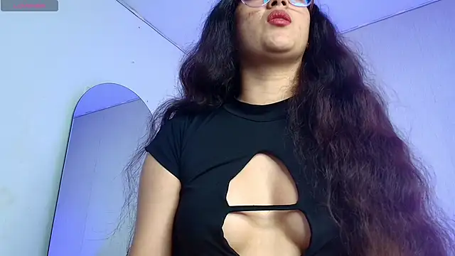 Snapshot of babylexi18 chatting on April 6, 7:37 pm babylexi18 online show from April 6, 7:37 pm