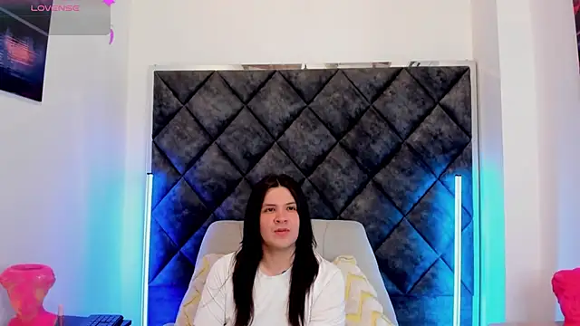 Snapshot of MatthewDavis_ chatting on March 28, 11:32 am MatthewDavis online show from March 28, 11:32 am