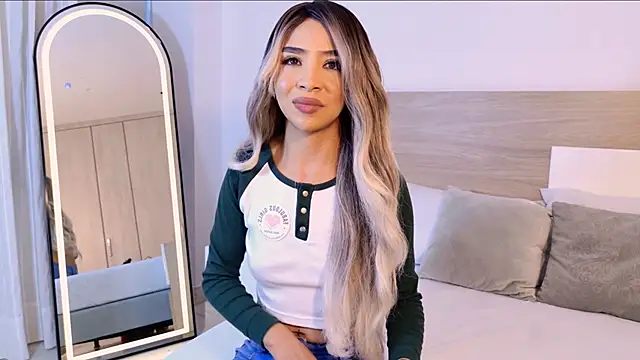 Snapshot of Sandy_Becker chatting on April 3, 11:30 am Sandy Becker online show from April 3, 11:30 am