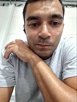 Snapshot of Anonimo-misterioso chatting on March 27, 7:02 pm Anonimo-misterioso online show from March 27, 7:02 pm