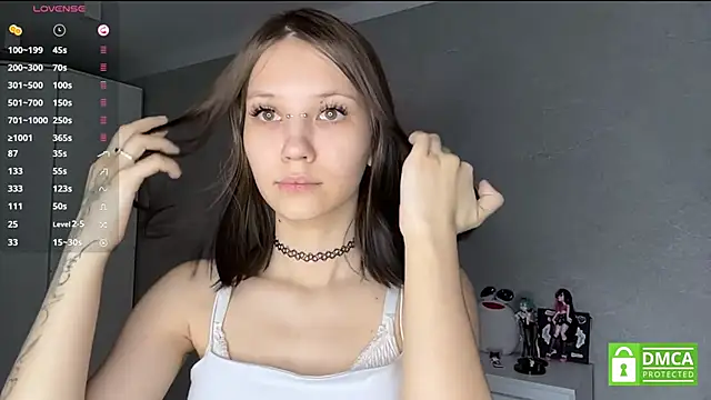 AmeliaMiotii online show from May 13, 1:08 pm
