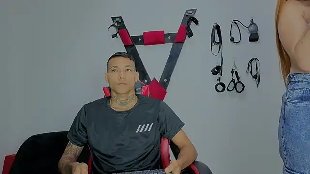 Snapshot of Hana_and_Zeta2026 chatting on March 31, 12:16 pm Hana and Zeta2026 online show from March 31, 12:16 pm