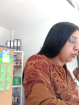 Snapshot of Violeta--7 chatting on April 11, 1:48 pm Violeta--7 online show from April 11, 1:48 pm