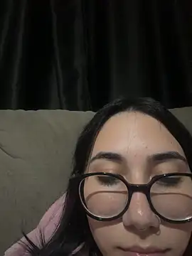 Snapshot of juliacosta chatting on April 3, 5:49 am juliacosta online show from April 3, 5:49 am