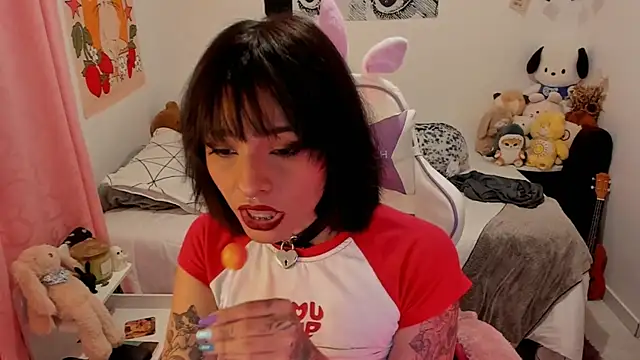 Snapshot of bunny_pao chatting on April 19, 4:45 am bunny pao online show from April 19, 4:45 am