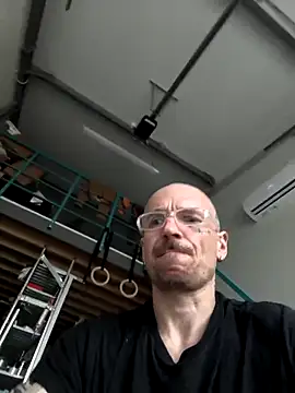 Snapshot of TavoEskort123 chatting on May 16, 6:43 am TavoEskort123 online show from May 16, 6:43 am