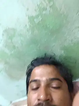 Snapshot of varun2184 chatting on April 1, 5:54 pm varun2184 online show from April 1, 5:54 pm