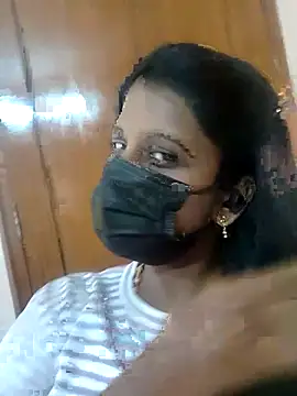 Snapshot of Tamil_Hot_Thara chatting on April 5, 7:16 am Tamil Hot Thara online show from April 5, 7:16 am