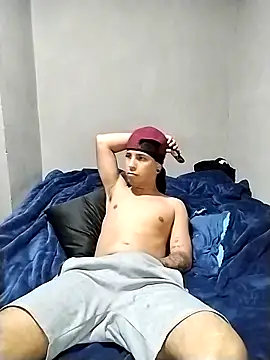 Snapshot of Hades_24 chatting on March 29, 4:23 am Hades 24 online show from March 29, 4:23 am