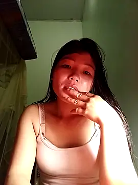 Snapshot of -Quyny- chatting on April 2, 12:36 pm -Quyny- online show from April 2, 12:36 pm