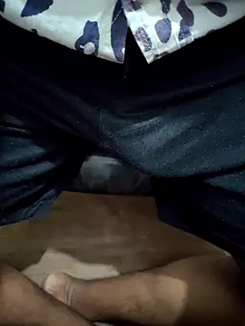 sweetcock180 online show from May 10, 12:54 pm