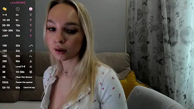 MelodyIllves online show from March 30, 10:27 am