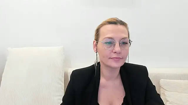 OeigesMik online show from April 3, 7:39 am