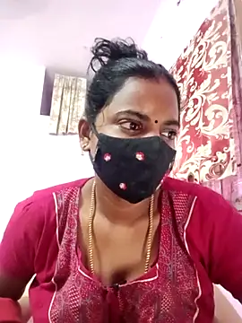 Snapshot of tamilratchasii chatting on April 7, 4:57 am tamilratchasii online show from April 7, 4:57 am