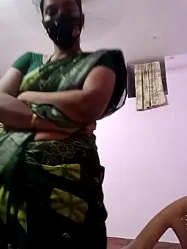 Snapshot of tamilratchasii chatting on May 3, 5:41 pm tamilratchasii online show from May 3, 5:41 pm