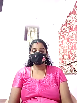 Snapshot of tamilratchasii chatting on May 7, 5:07 pm tamilratchasii online show from May 7, 5:07 pm