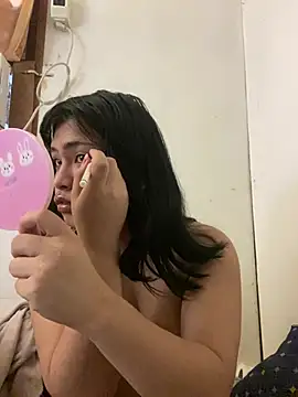 lulueraxxxx online show from May 6, 9:42 pm