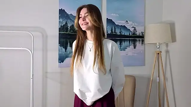 Snapshot of CherlyGuss chatting on March 30, 4:57 am CherlyGuss online show from March 30, 4:57 am