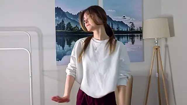 Snapshot of CherlyGuss chatting on March 31, 9:10 am CherlyGuss online show from March 31, 9:10 am