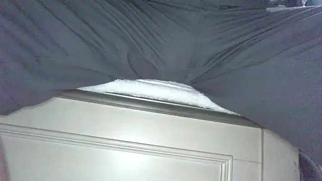 Snapshot of Golden1_Jerk chatting on April 6, 9:38 pm Golden1 Jerk online show from April 6, 9:38 pm