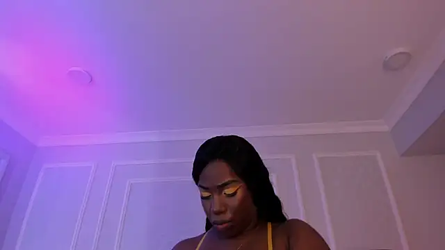 IrisJones  online show from July 3, 12:44 pm