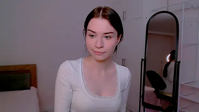Snapshot of Tina_Charm chatting on May 29, 7:01 pm Tina Charm online show from May 29, 7:01 pm