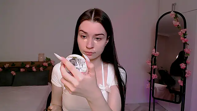 Snapshot of Tina_Charm chatting on June 11, 7:12 pm Tina Charm online show from June 11, 7:12 pm