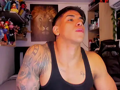 Snapshot of William_dracko chatting on April 8, 4:56 am William dracko online show from April 8, 4:56 am