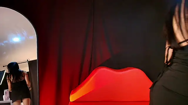 jazminswee online show from April 5, 2:58 pm