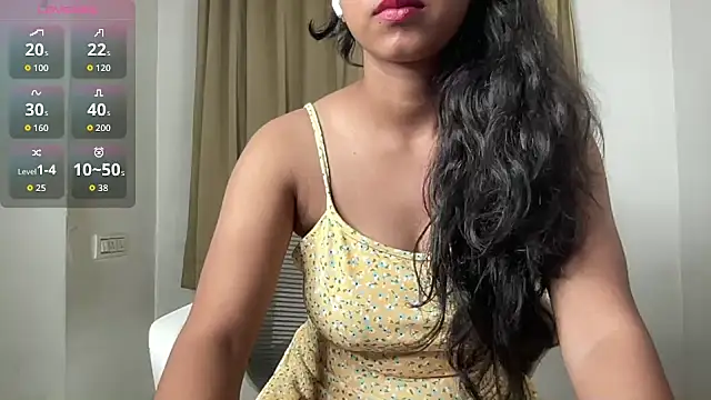 Gorgeous Sarahh online show from May 16, 9:35 pm