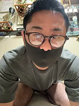 Snapshot of RYUICHI_1919 chatting on May 12, 2:03 pm RYUICHI 1919 online show from May 12, 2:03 pm