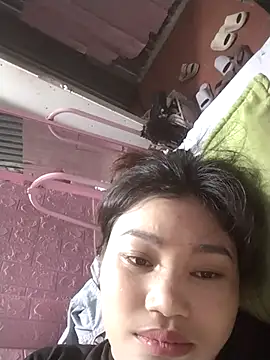 Snapshot of Saryloveparadise chatting on April 2, 6:33 am Saryloveparadise online show from April 2, 6:33 am