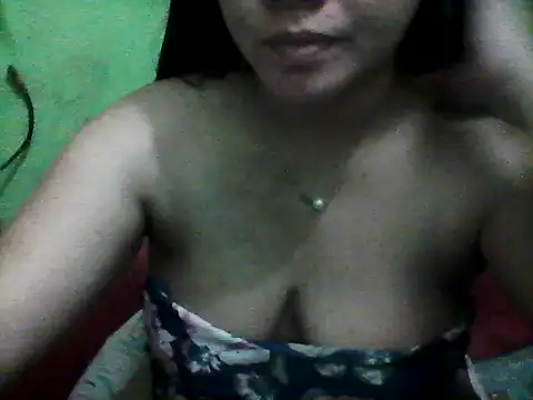 Snapshot of sweety_honey27 chatting on April 1, 1:01 pm sweety honey27 online show from April 1, 1:01 pm