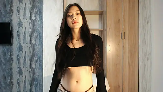 SecretTiny online show from May 2, 3:11 am