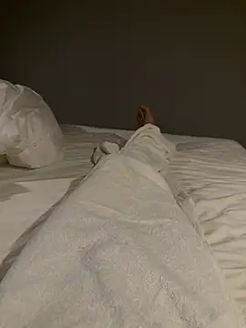 tanhualang001 online show from April 1, 1:06 am