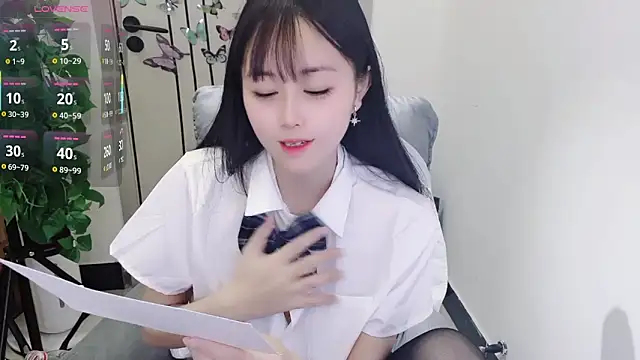 Snapshot of Dear-yuner chatting on April 27, 2:04 pm Dear-yuner online show from April 27, 2:04 pm