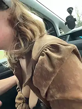 Snapshot of HappyWifeHappyCockLife chatting on April 3, 3:10 pm HappyWifeHappyCockLife online show from April 3, 3:10 pm