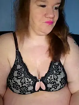 curvystachel42 online show from May 18, 8:36 pm